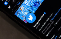 Twitter, 1 milyondan fazla takipçisi olan hesaplara mavi tikini geri veriyor