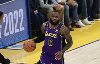 LeBron James'in rekor kırdığı maçta Lakers seride 3-1 öne geçti