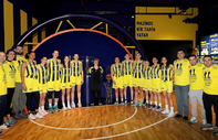 Fenerbahçe'nin kazandığı FIBA Kadınlar Avrupa Ligi kupası müzesinde