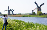 Hollanda'nın Kinderdijk köyündeki 15. yüzyıla ait 19 değirmen ziyarete açıldı