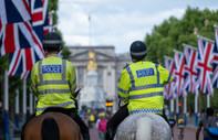 İngiltere'de polisin yetkilerini artıran yasa protesto edildi