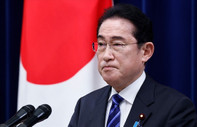Japonya'da resmi konutta parti veren Başbakan'ın oğlu Kişida kovulacak