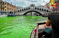 Venedik Büyük Kanalı'nın neden yeşile döndüğünün gizemi çözüldü