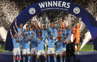 Manchester namağlup şampiyon: İstanbul'da kupa kutlamaları