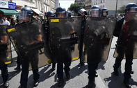 Fransa'da 14 Temmuz Ulusal Bayramı öncesi yapılan protestolarda 97 kişiye gözaltı