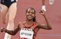 Kenyalı atlet Kipyegon kadınlar 1 milde dünya rekoru kırdı