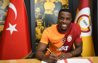 Galatasaray Wilfried Zaha ile 3 yıllık anlaşmaya varıldığını duyurdu