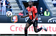 Chelsea, Rennes'den Fransız futbolcu Lesley Ugochukwu'yu kadrosuna kattı