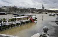 Paris'teki Sen Nehri'nde yüzme etkinlikleri kirlilik nedeniyle ikinci kez iptal edildi