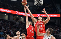 A Milli Erkek Basketbol Takımı Bulgaristan'ı 104-66 yenerek yarı finale yükseldi