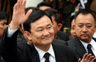 Tayland'da 15 yıl sonra sürgünden dönen eski başbakan cezaevine gönderildi