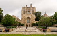 Yale Üniversitesi Rektörü Peter Salovey görevinden ayrılıyor