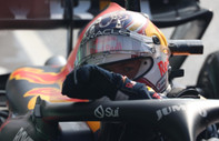 Üst üste 10. yarışını kazanan Verstappen F1'de tarihe geçti