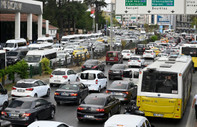 İstanbul'da haftanın ilk günü trafik yoğunluğu yaşanıyor