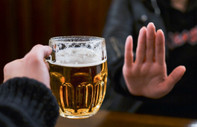 Birleşik Krallık'ta duyarlı nesil araştırması: 25 yaş altındakilerin beşte biri içki içmiyor