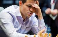 Magnus Carlsen kaybedince rakibini saat takmakla suçladı