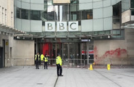 İsrail-Hamas savaşı politikasına karşı protesto: BBC binası kırmızıya boyandı