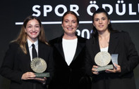 Mustafa V. Koç Spor Ödülü Busenaz Sürmeneli ve Buse Naz Çakıroğlu'na verildi