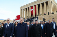 Devlet Erkanı Atatürk'ün huzurunda