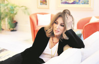 Zerrin Tekindor: Genç görünmek zorunda değilim. Sahnede kırışıklarım olsun istiyorum