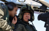 İsrail Savunma Bakanı Gallant Gazze'ye bombardımanı helikopterden takip etti