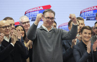 Sırbistan'da Vucic, seçim zaferini ilan etti