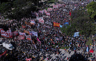 Arjantin'de binlerce kişi hükümeti protesto etti