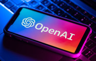 OpenAI, ChatGPT'yi cebinize taşıyacak 'cihaz ailesi' geliştiriyor