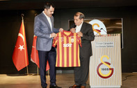 Murat Kurum, Galatasaray yöneticileriyle bir araya geldi