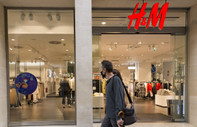 Firmadan özür açıklaması: H&M'in tepki çeken reklamı kaldırıldı