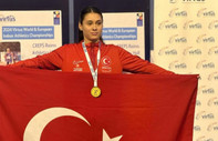 Özel atlet Aysel Önder dünya rekoru kırarak altın madalya kazandı