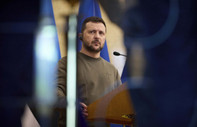 The Guardian yazdı: Zelenskiy'nin en zor dönemi savaşın üçüncü yılı olacak
