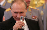 Rusya'da zafer beklendiği gibi Putin'in