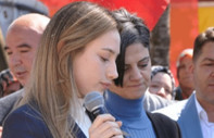 22 yaşındaki Zeynep Çelik Türkiye'nin en genç belediye başkanı oldu