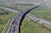 İstanbul'dan başladı dalga dalga yayılıyor: Trafikte bayram yoğunluğu