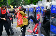 DİSK ve KESK Taksim'den vazgeçti: Saraçhane'de biber gazlı müdahale