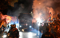 Galatasaray kafilesine Florya'da meşaleli karşılama