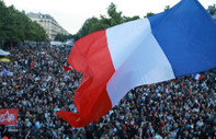Fransa'da sol ittifak Macron'dan 'hükümeti kurma' çağrısı bekliyor