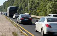 D-100 kara yolu Bolu Dağı geçişinde trafik kilitlendi