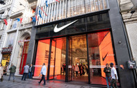 CEO'su aniden görevden alındı: Nike'ın yeni stratejisi ne olacak?