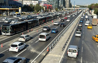 Metrobüs hattındaki çalışma trafiği durma noktasına getirdi: 45 gün sürecek