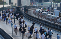 Metrobüs kazası sonrası trafik yoğunluğu