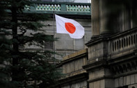 Japonya hükümeti kabine fotoğrafında oynama yaptığını kabul etti