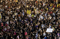 Tel Aviv'de cumartesi protestoları sürüyor: Rehine yakınları takas anlaşması talebiyle sokağa çıktı