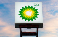 BP’nin kârı sert düştü ama CEO’ya göre “strateji değişikliğine harika bir başlangıç” yapıldı