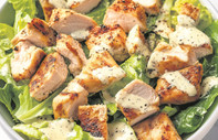 Izgara Tavuklu Sezar Salatası