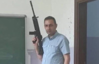 Sınıfta tüfekle poz veren müdür yardımcısına inceleme
