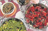 Uzun bir aradan sonra arkadaşlar ve aileyle paylaştığımız bir sofra kurdum