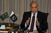 Pakistan Başbakanı Şerif, İsviçre gezisini erteledi