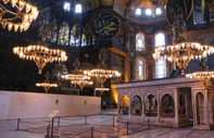 Ayasofya’da tarihî restorasyon başladı: Deprem riskine karşı 1500 yıllık miras güvence altına alınıyor